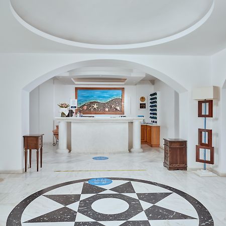 Meltemi Village Hotel Perissa  Ngoại thất bức ảnh