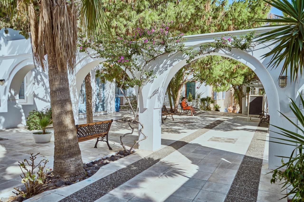 Meltemi Village Hotel Perissa  Ngoại thất bức ảnh