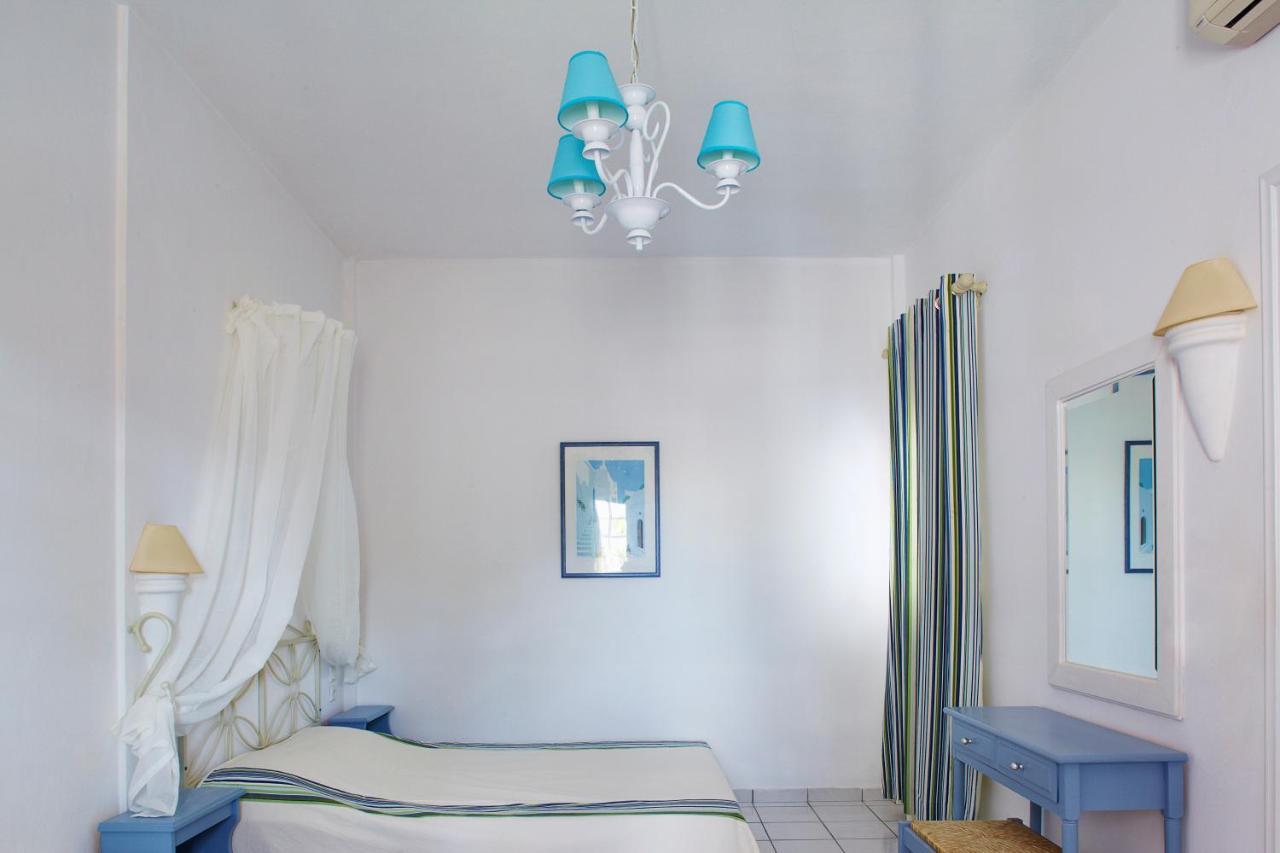 Meltemi Village Hotel Perissa  Ngoại thất bức ảnh